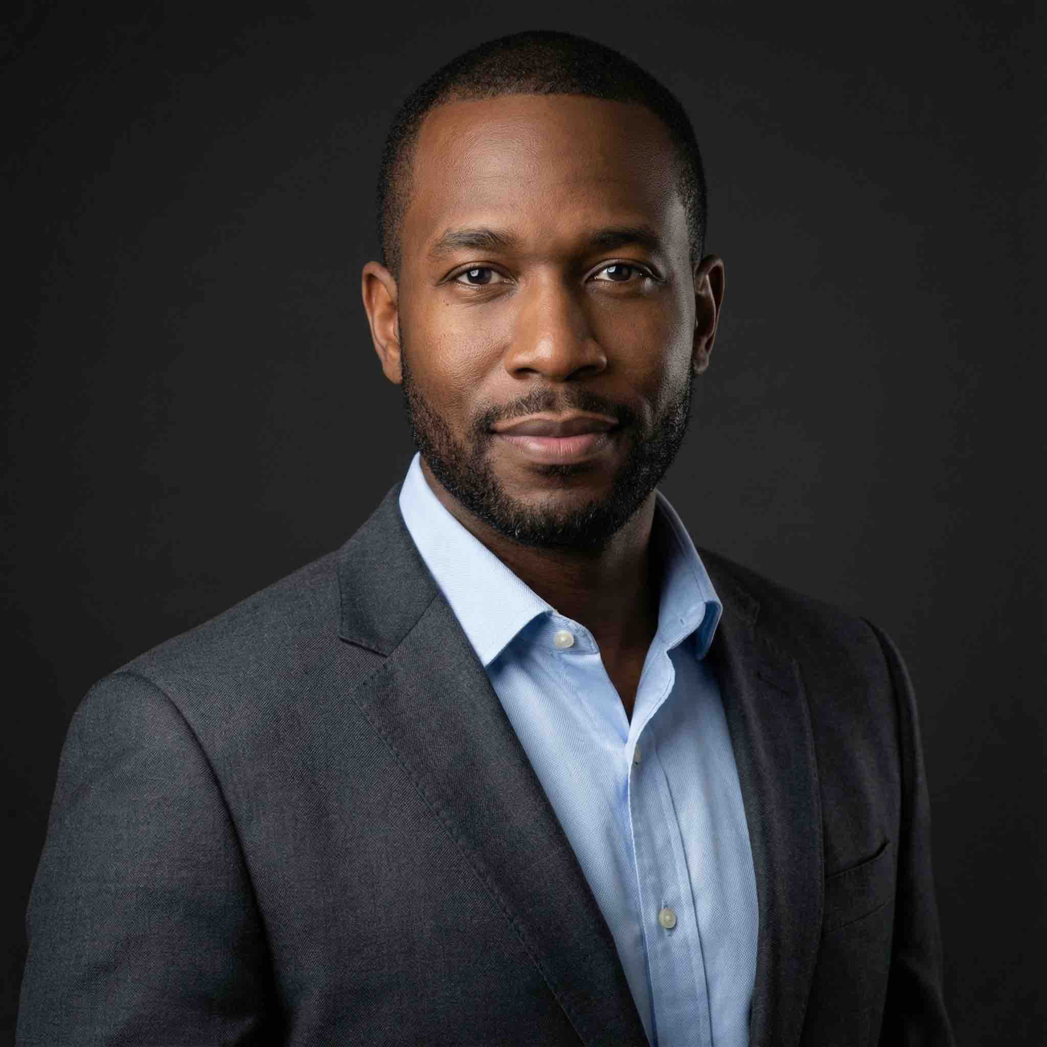 Professional headshot 8